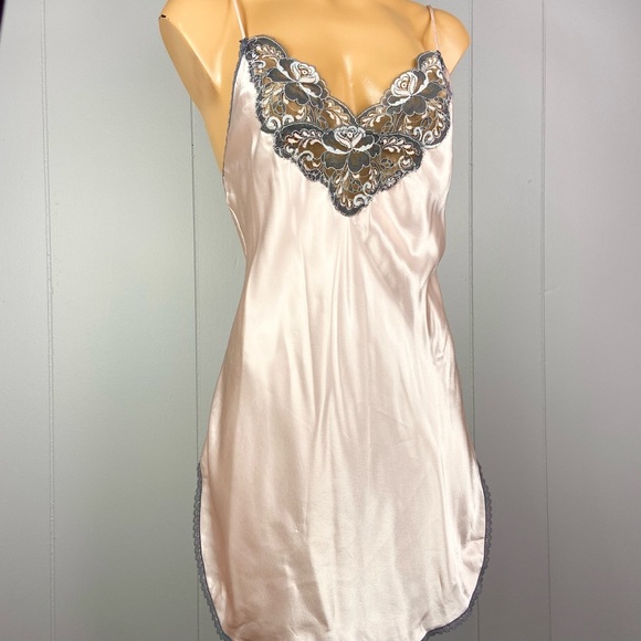 Dreamtime- Soft Pink Lingerie - Picture 2 of 7